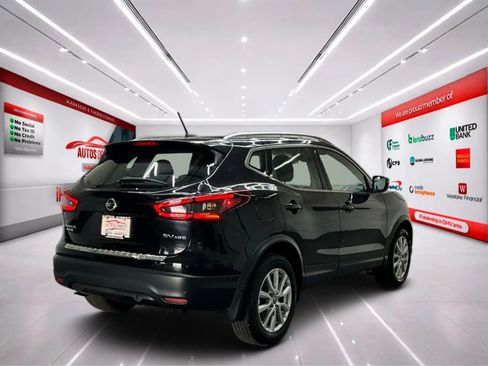 Used 2021 Nissan Rogue Sport SV AWD/4WD image 6