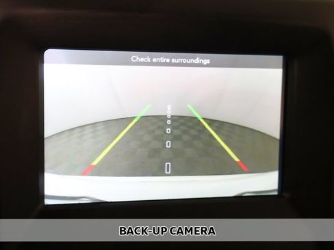 Used 2019 Jeep Compass Latitude FWD image 3