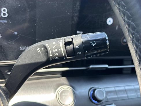 Used 2024 Hyundai Kona Limited AWD/4WD image 17
