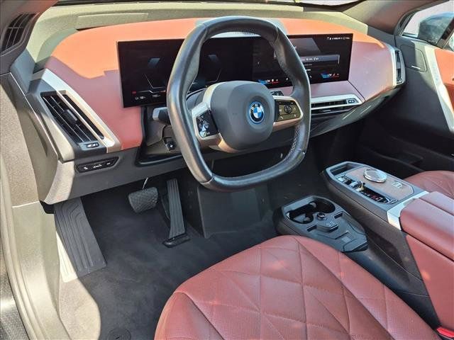 Certified 2024 BMW iX xDrive50 w/ Premium Package AWD/4WD image 10