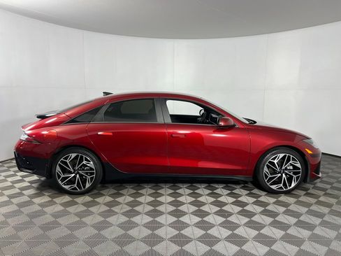 Used 2024 Hyundai Ioniq 6 SEL image 3