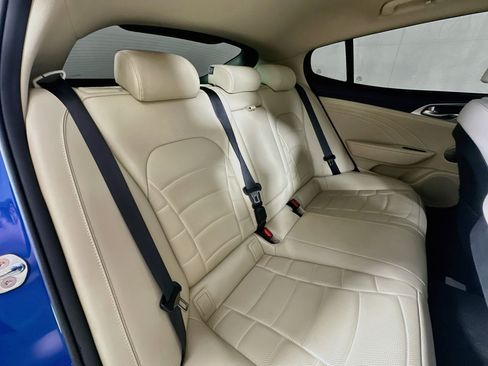 Certified 2023 Kia Stinger GT2 RWD image 29