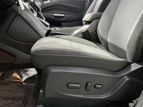 Used 2017 Ford C-MAX SE image 22