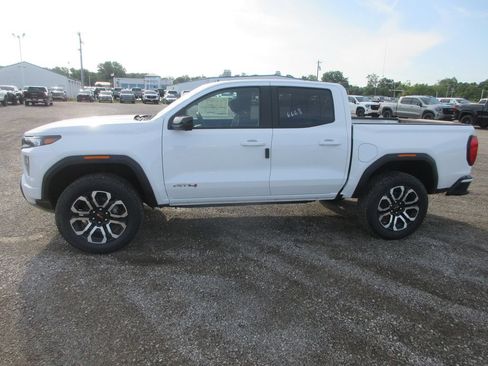 New 2026 GMC Canyon AT4 w/ Technology Plus Package AWD/4WD image 9