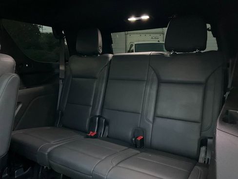 Used 2022 Chevrolet Tahoe Z71 w/ Z71 Off-Road Package image 17