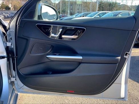 Used 2025 Mercedes-Benz C 300 4MATIC Sedan image 19