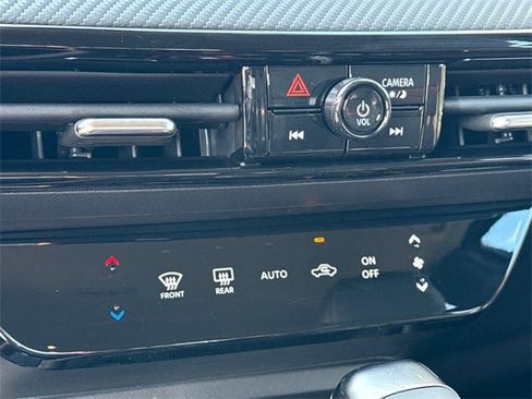 New 2026 Nissan Kicks SR image 24