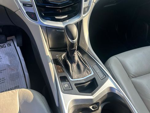 Used 2014 Cadillac SRX FWD image 18