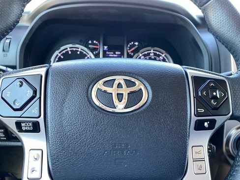 Used 2022 Toyota 4Runner Limited AWD/4WD image 15