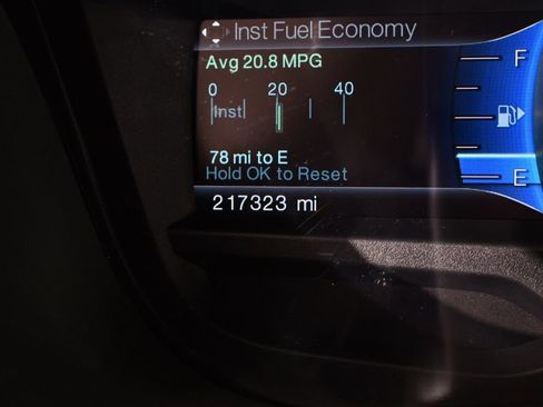 Used 2015 Ford Explorer XLT w/ Equipment Group 202B image 28