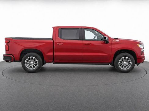 Used 2025 Chevrolet Silverado 1500 RST w/ Z71 Off-Road Package AWD/4WD image 8