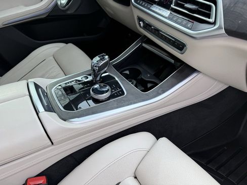 Used 2021 BMW X5 xDrive40i w/ Executive Package image 50