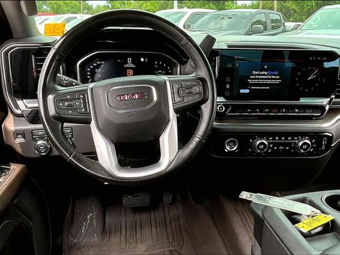 Used 2023 GMC Sierra 1500 SLT AWD/4WD image 11