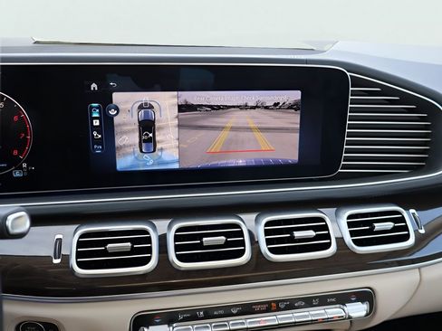 New 2026 Mercedes-Benz GLS 450 4MATIC image 26