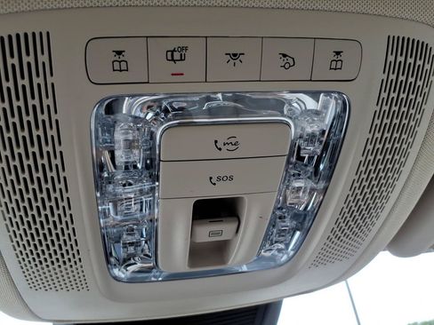 Used 2022 Mercedes-Benz GLE 350 4MATIC image 23