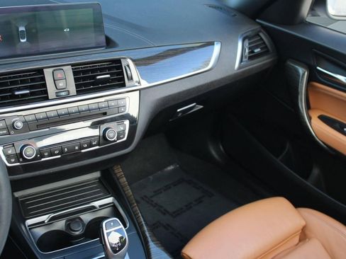 Used 2020 BMW 230i Convertible w/ Convenience Package image 30