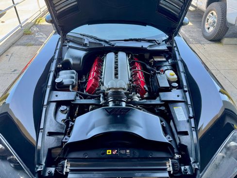 Used 2004 Dodge Viper SRT-10 image 5