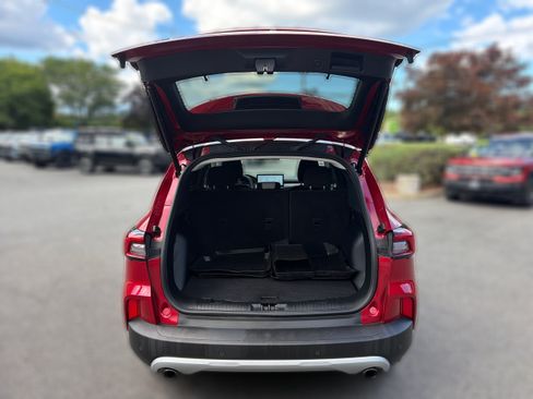 Used 2025 Ford Escape Active w/ Active Premium Tech Pack AWD/4WD image 13
