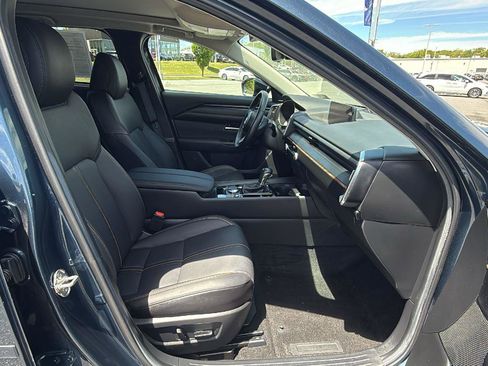 Used 2025 MAZDA CX-50 AWD 2.5 S w/ Weather Package image 17