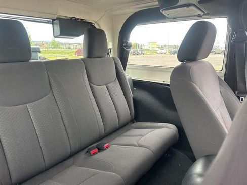 Used 2018 Jeep Wrangler Sport AWD/4WD image 11
