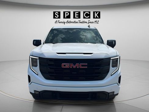 Used 2025 GMC Sierra 1500 Elevation w/ Elevation Premium Package AWD/4WD image 9