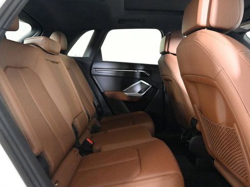 Used 2025 Audi Q3 2.0T Premium w/ Convenience Package image 17