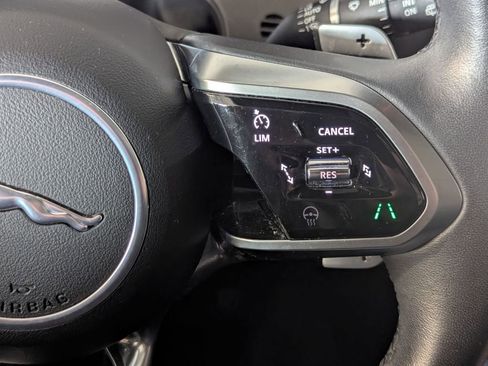 Used 2023 Jaguar F-PACE S image 40