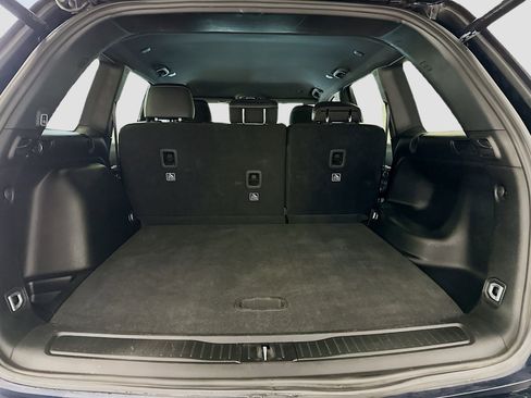 Used 2024 Jeep Grand Cherokee Limited image 30