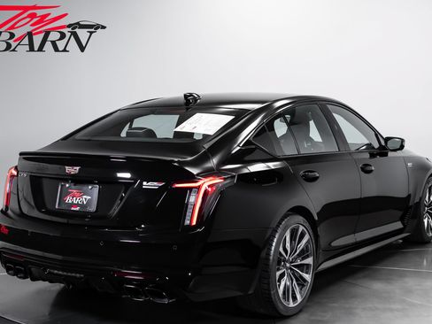 Used 2024 Cadillac CT5 V Blackwing w/ Driver Assist Package RWD image 5