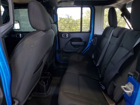 Used 2022 Jeep Wrangler Unlimited Sport AWD/4WD image 9