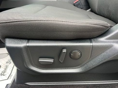 Used 2019 Ford F150 XLT w/ Equipment Group 302A Luxury AWD/4WD image 20