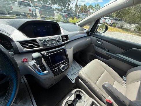 Used 2015 Honda Odyssey EX-L image 18