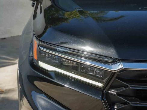 Used 2024 Honda Pilot Elite image 4