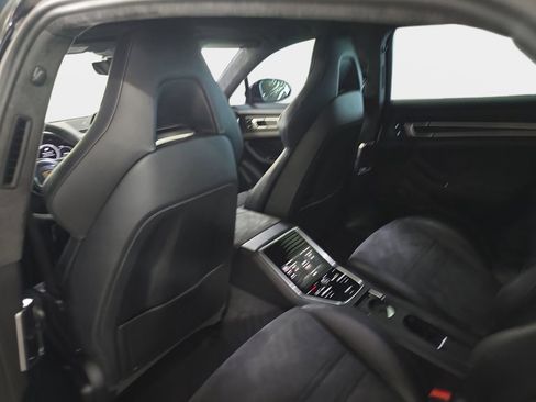 Used 2020 Porsche Panamera GTS image 16