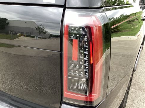 Used 2015 GMC Yukon SLT AWD/4WD image 21