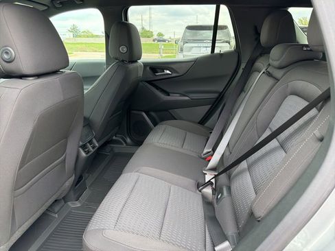 New 2026 Chevrolet Equinox LT FWD image 12