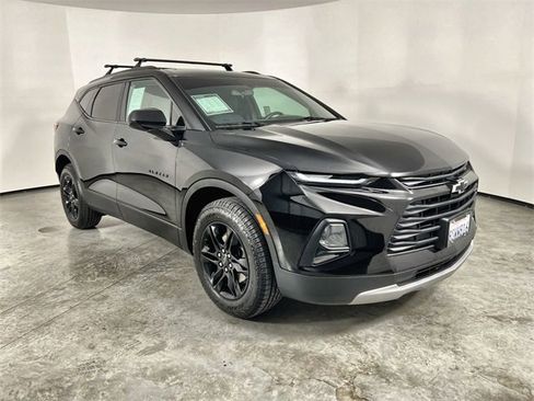 Certified 2020 Chevrolet Blazer LT w/ Midnight/Sport Edition image 2