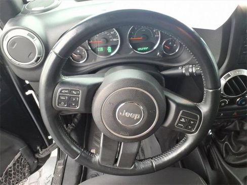 Used 2015 Jeep Wrangler Unlimited Sahara w/ Connectivity Group image 12