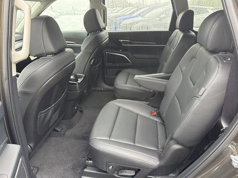 New 2025 Kia Telluride S image 14