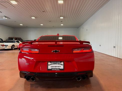 Used 2016 Chevrolet Camaro SS RWD image 11