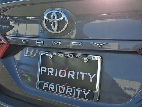 Used 2023 Toyota Camry SE image 26