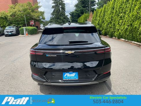 Used 2024 Chevrolet Equinox EV LT FWD image 11