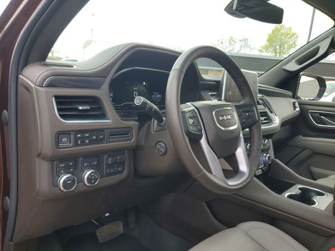 Used 2022 GMC Yukon SLT w/ SLT Luxury Package AWD/4WD image 20