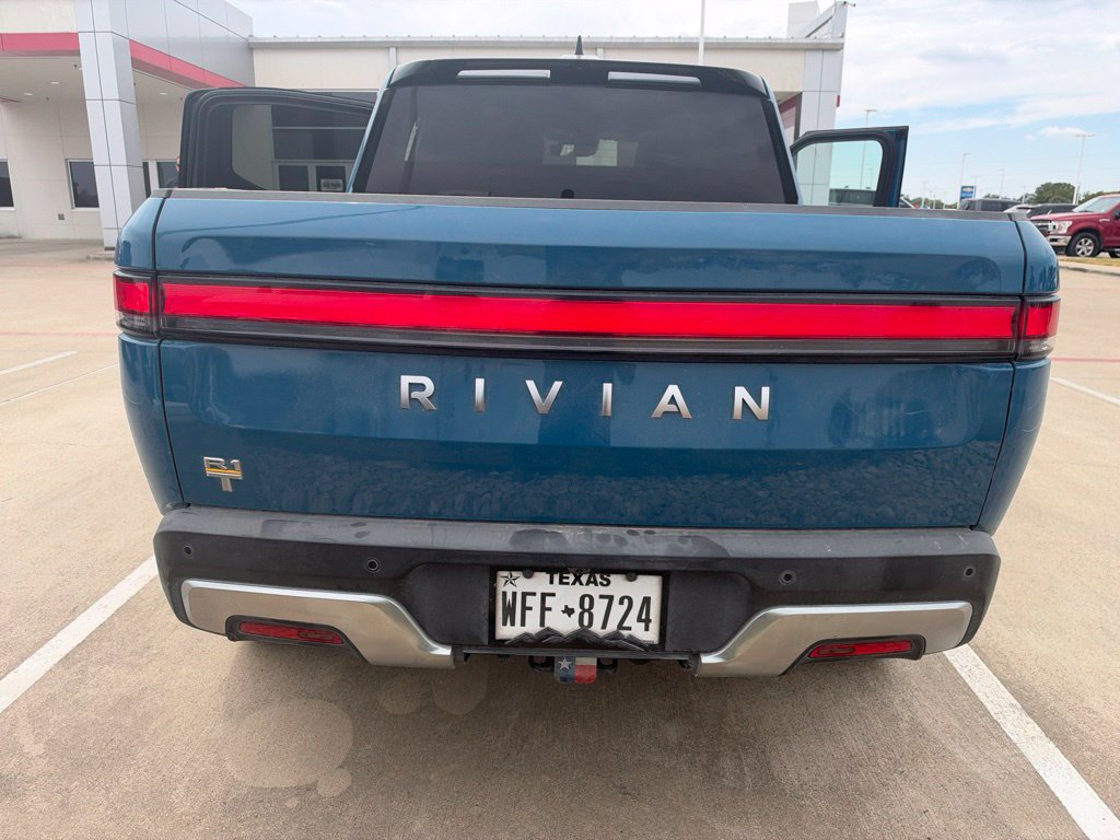 Used 2022 Rivian R1T Adventure AWD/4WD image 4