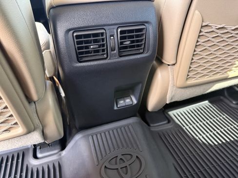 Used 2023 Toyota 4Runner Limited AWD/4WD image 15
