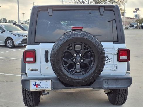 Used 2021 Jeep Wrangler Unlimited Sport image 7