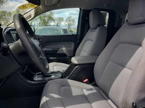 Used 2020 Chevrolet Colorado W/T w/ WT Convenience Package RWD image 11