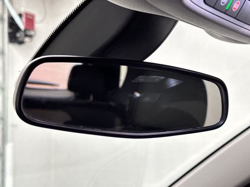 Used 2019 Chevrolet Equinox LT AWD/4WD image 32