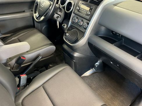 Used 2004 Honda Element EX image 17