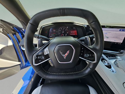 Used 2021 Chevrolet Corvette Stingray Preferred Conv w/ Z51 Performance Package RWD image 21